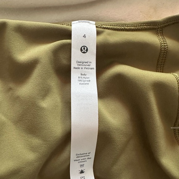 Lululemon Align Tee Olive Green Tee - Picture 4 of 5
